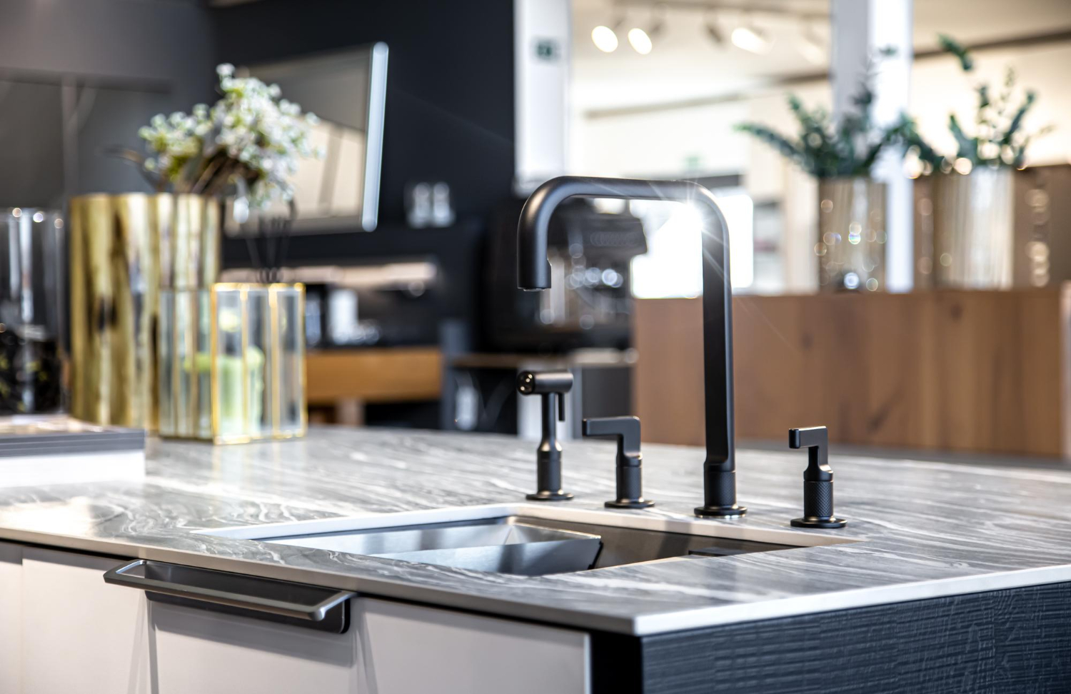 bath and kitchen showroom